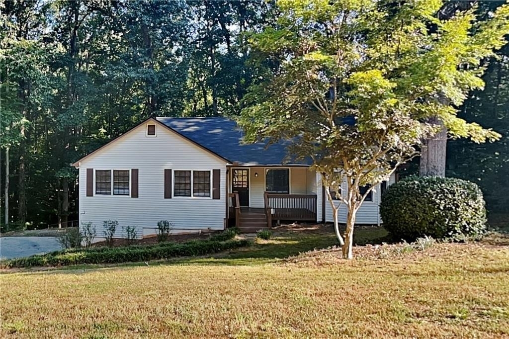 327 Pine Trail - Photo 0