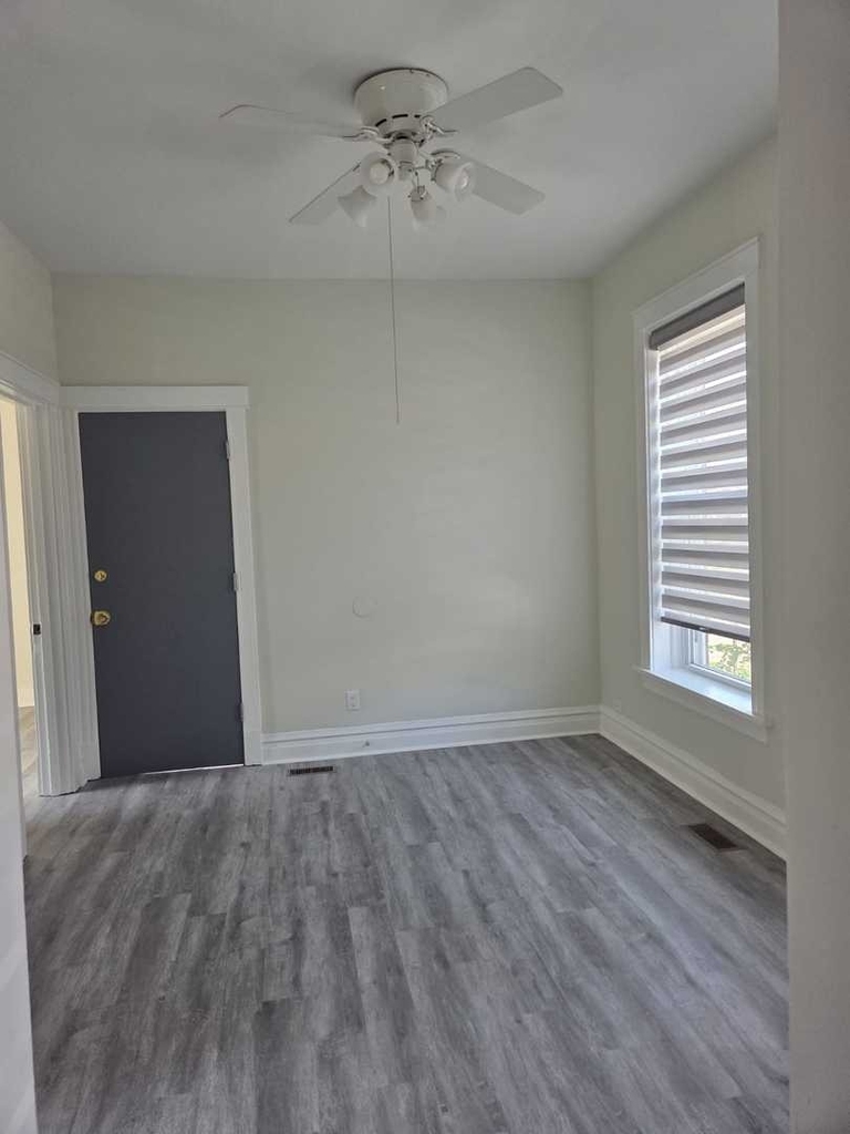 6207 S Bishop Street - Photo 3