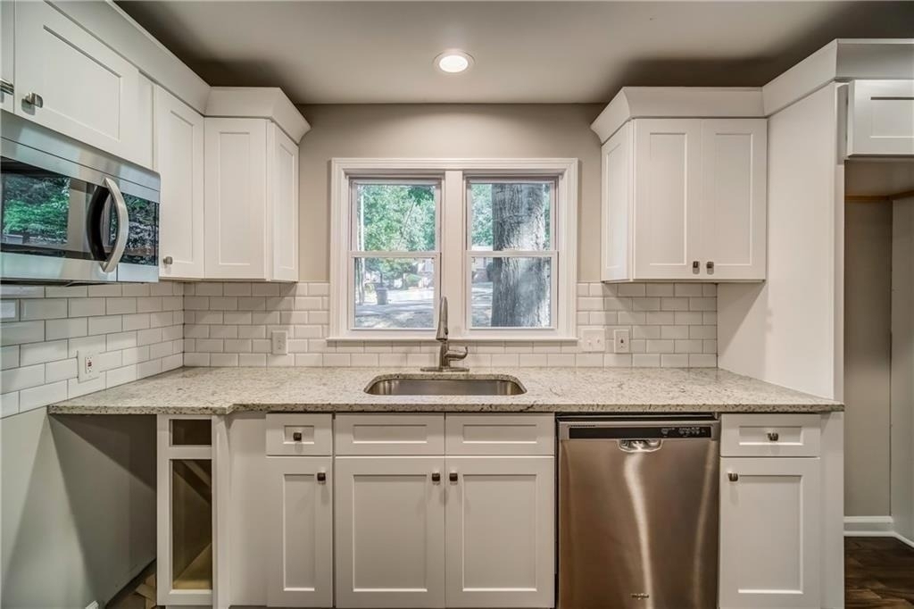 6429 Gordon Street - Photo 5
