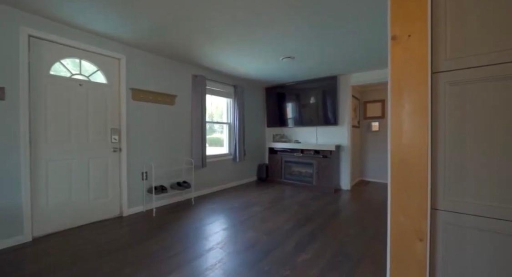 2303 Sweetbriar Avenue - Photo 4