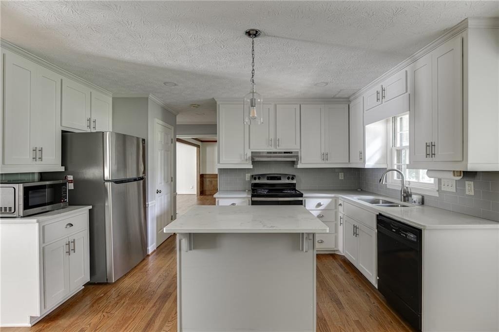 766 Chesterfield Drive - Photo 15