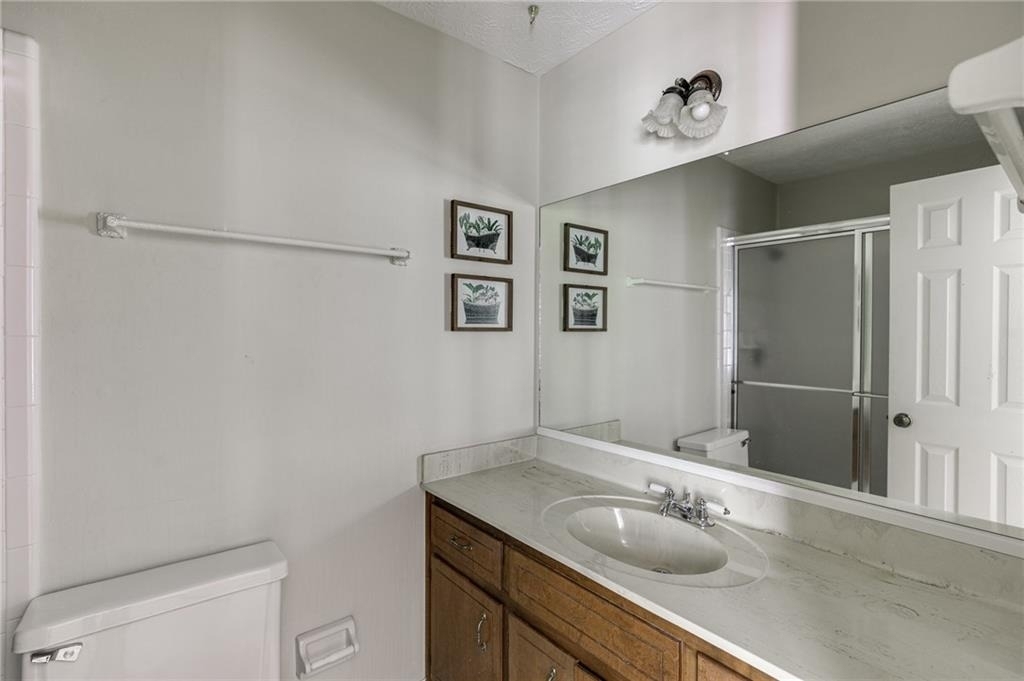 766 Chesterfield Drive - Photo 32