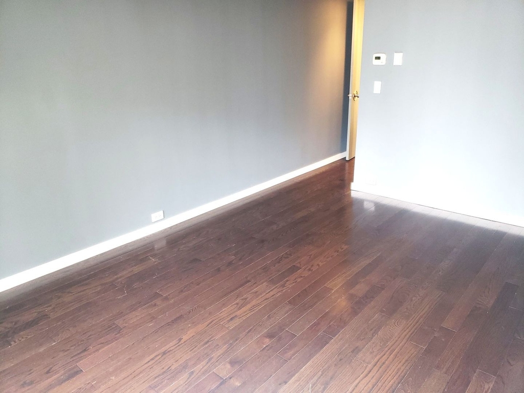 300 N State Street - Photo 15