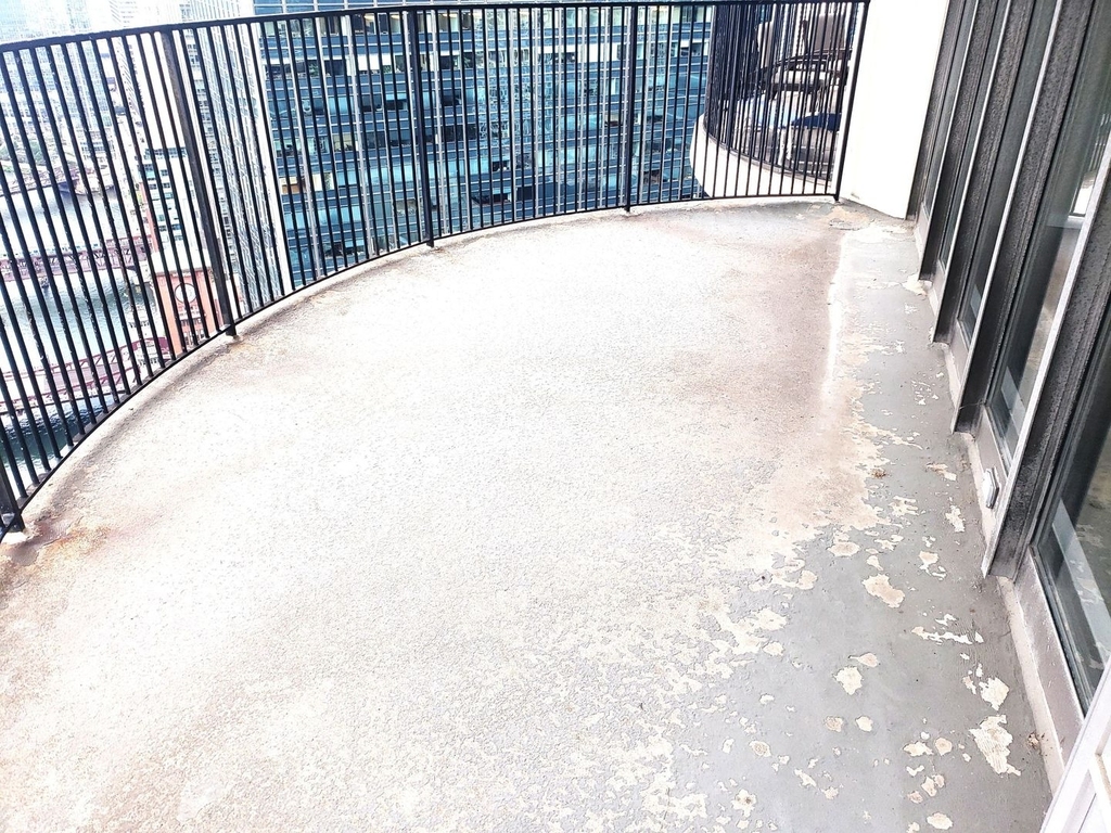 300 N State Street - Photo 11