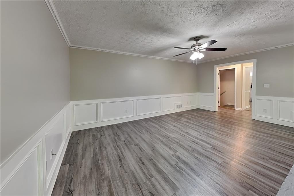3940 Camrose Place - Photo 2