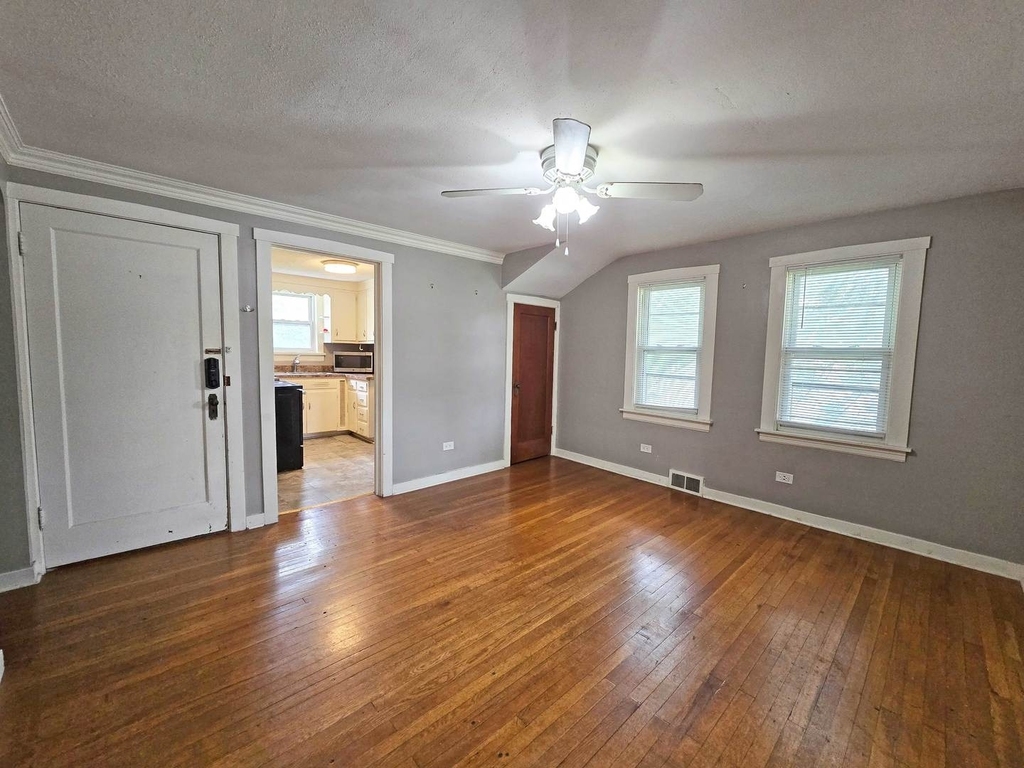 249 E Park Boulevard - Photo 7
