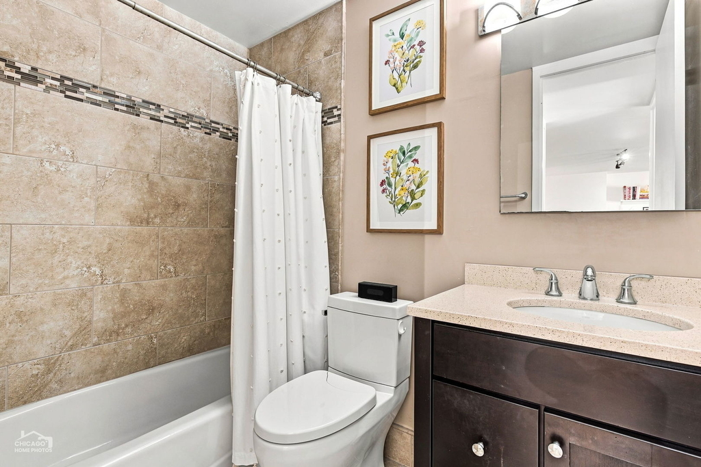 1660 N Lasalle Drive - Photo 9