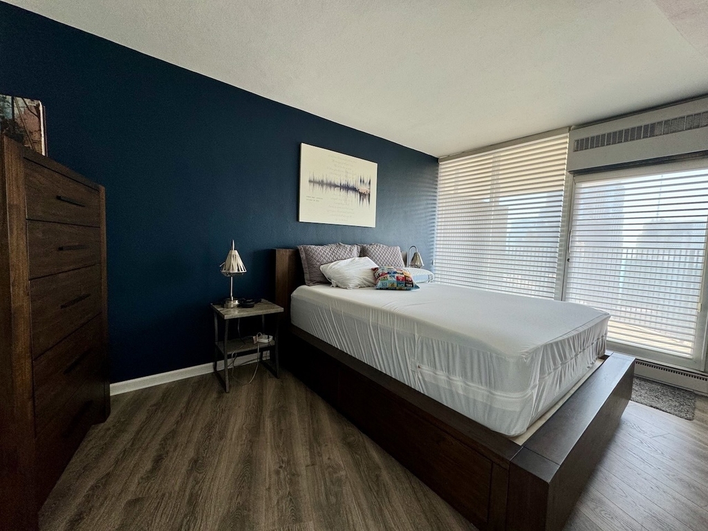 300 N State Street - Photo 2