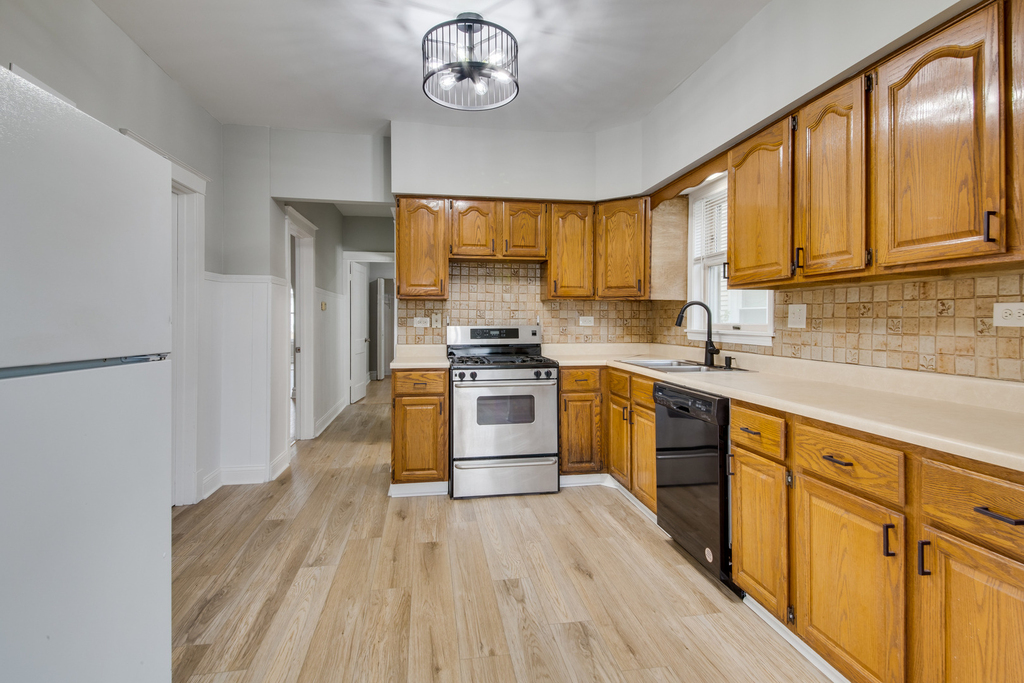6228 W Berenice Avenue - Photo 2