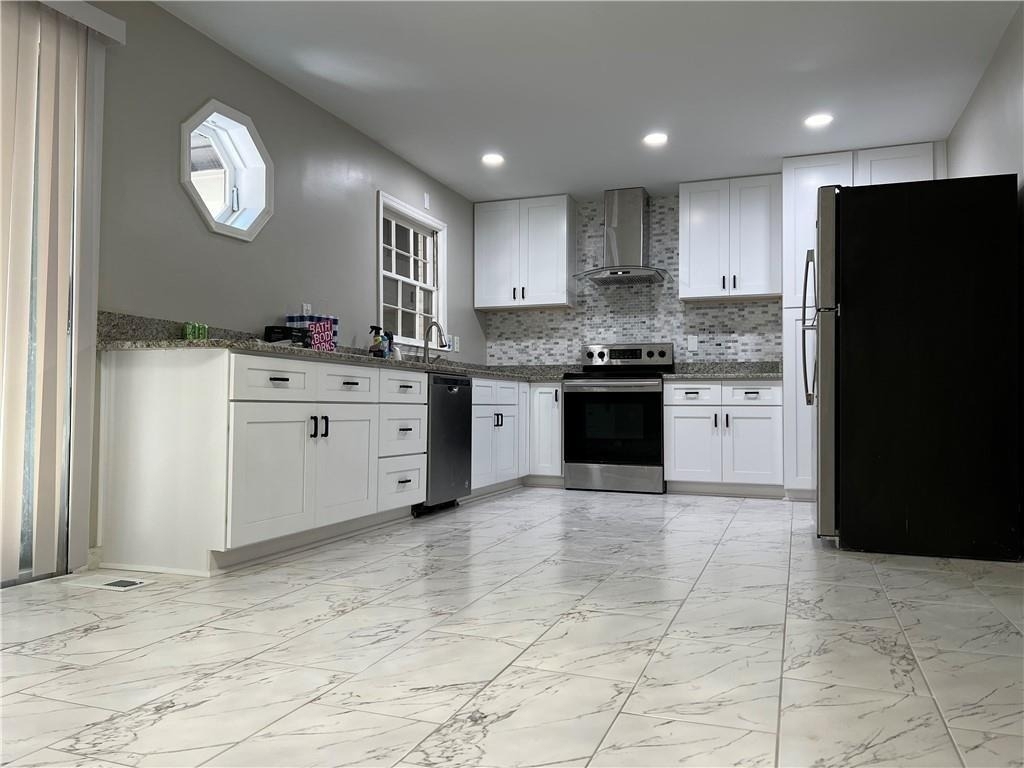 2221 Pinecliff Drive Ne - Photo 1
