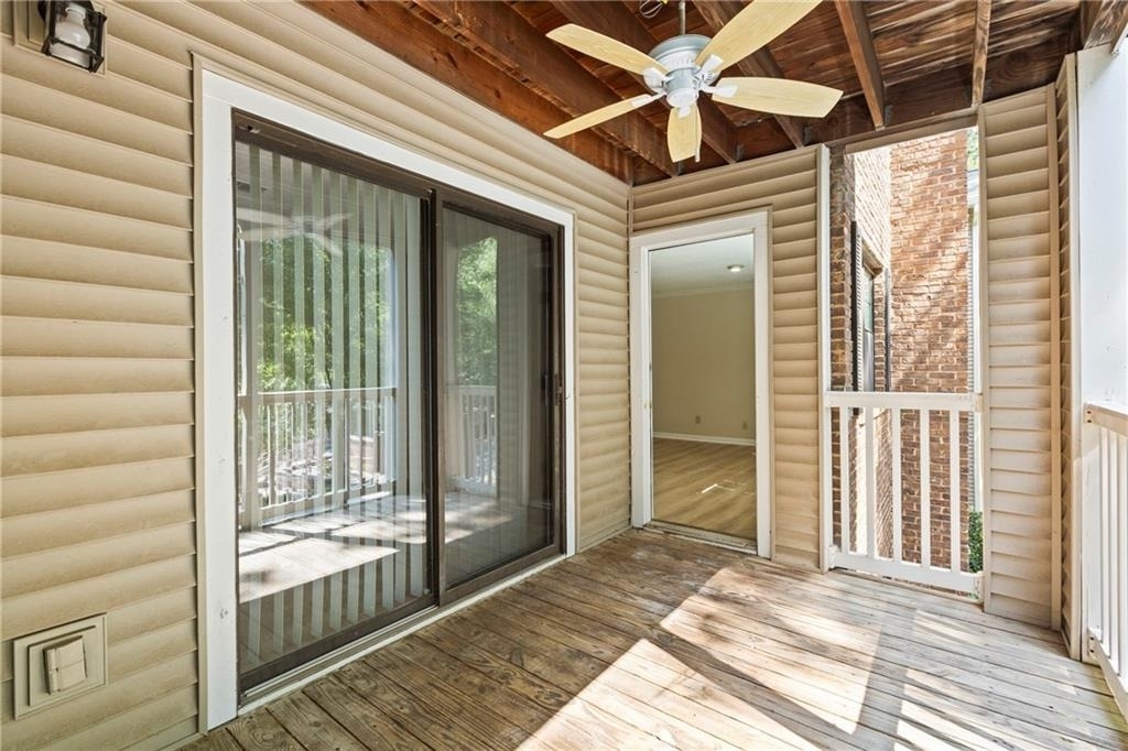 611 Barrington Hills Drive - Photo 34