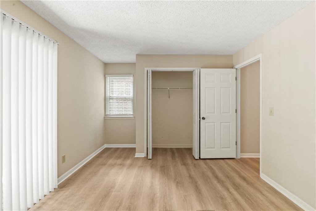 611 Barrington Hills Drive - Photo 33
