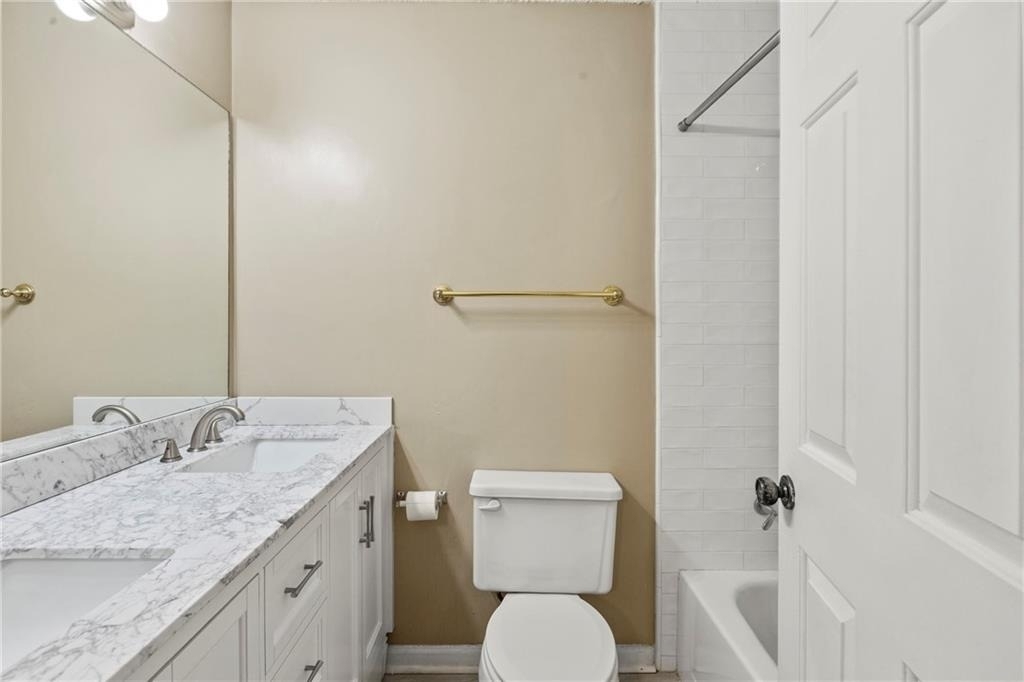 611 Barrington Hills Drive - Photo 30