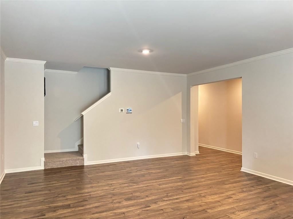 3240 Greyton Drive - Photo 4