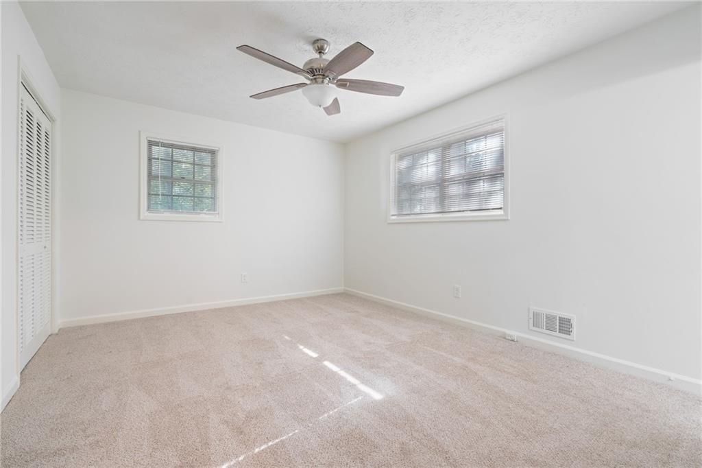 920 Kings Court - Photo 26