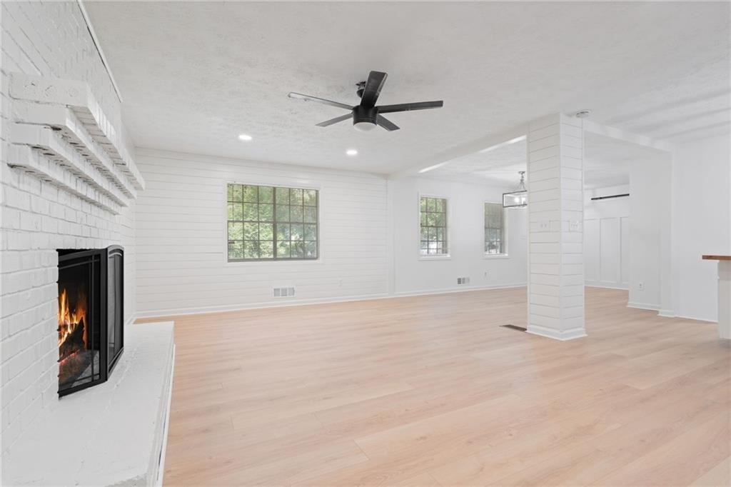 920 Kings Court - Photo 7