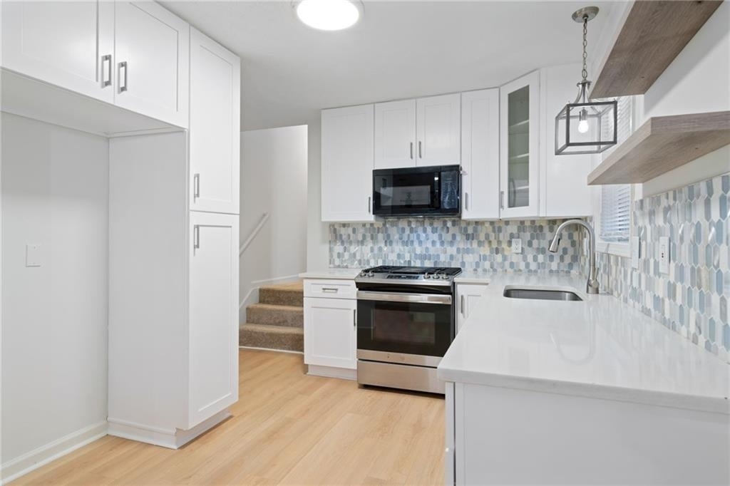 920 Kings Court - Photo 14