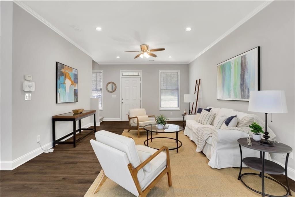 2431 Woodside Way - Photo 4