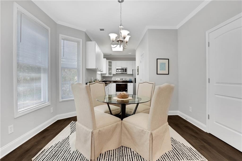2431 Woodside Way - Photo 6