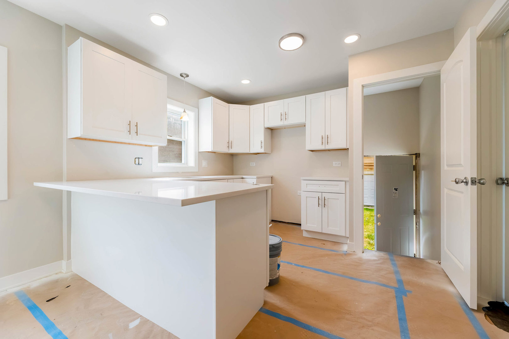 6511 W 63rd Place - Photo 3