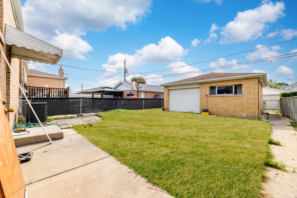 6511 W 63rd Place - Photo 13