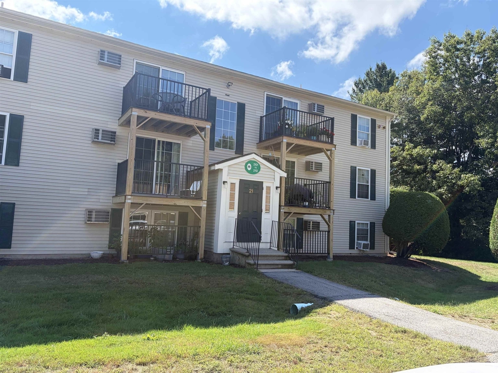 2108 White Cedar - Photo 0