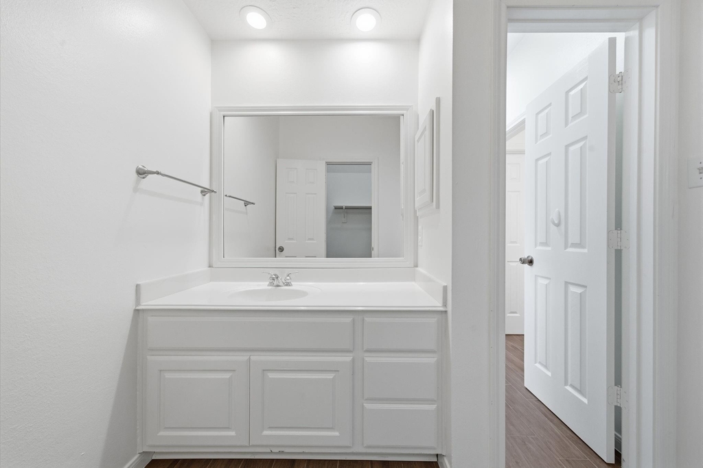 2214 Lytham Lane - Photo 33