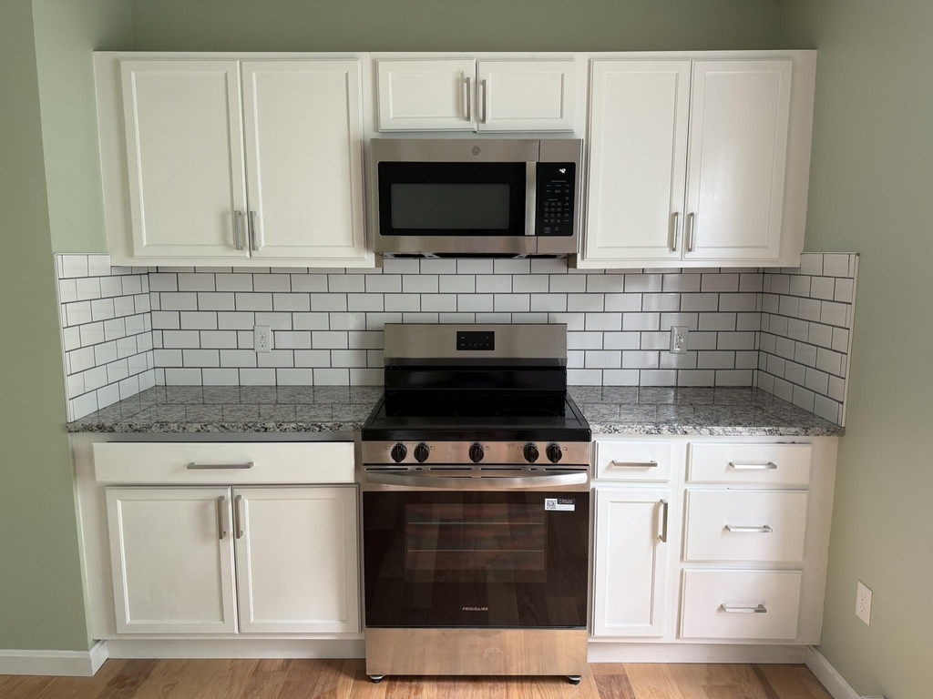 593 Hevey - Photo 0