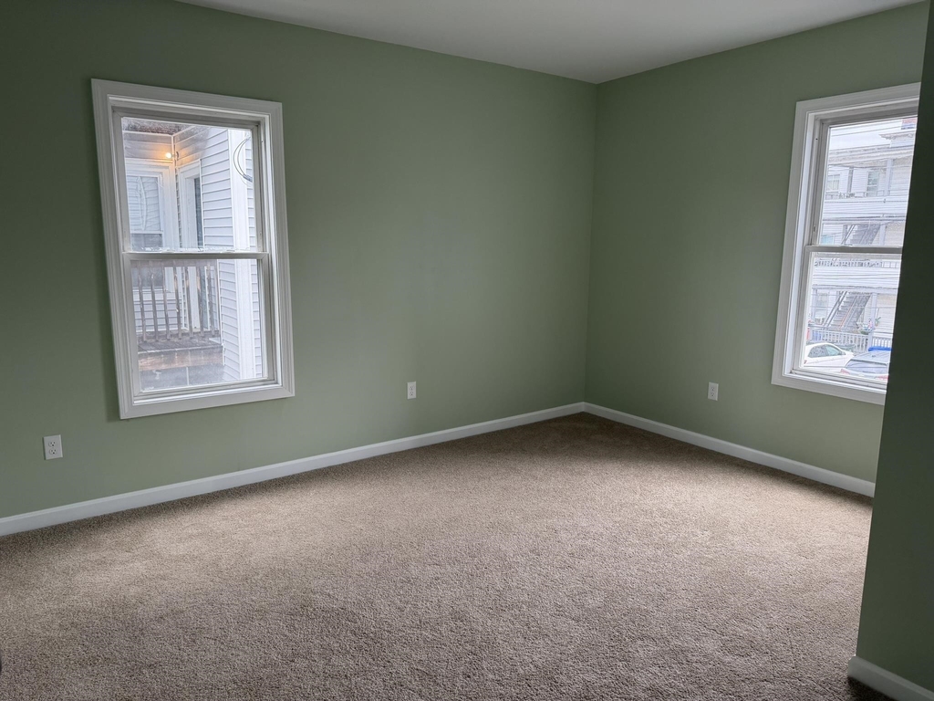 593 Hevey - Photo 3
