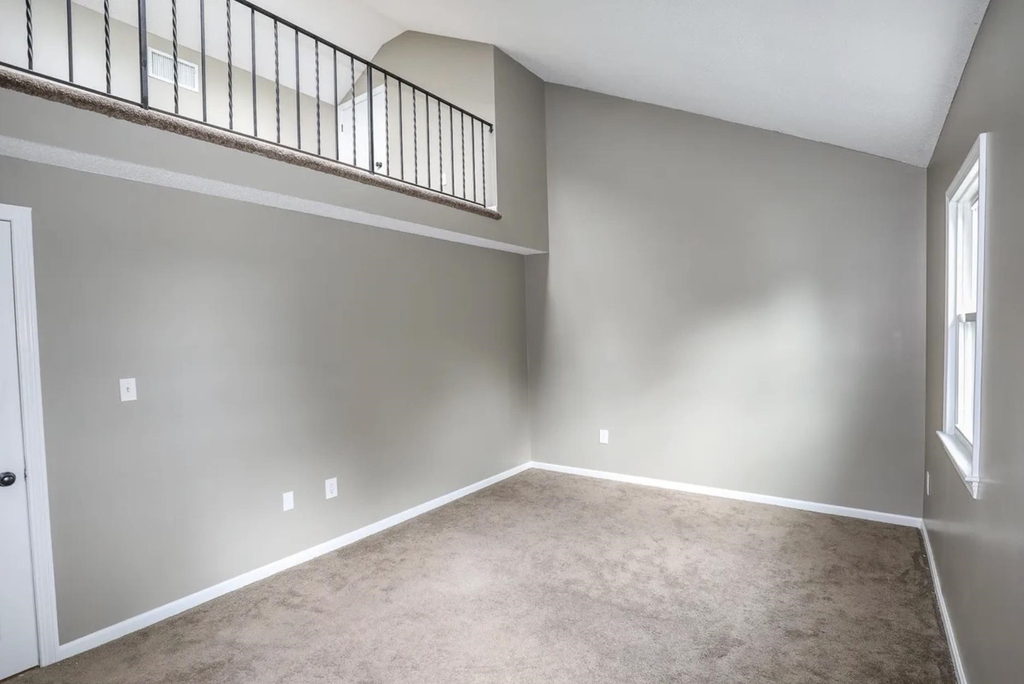 2 Bluestone - Photo 11
