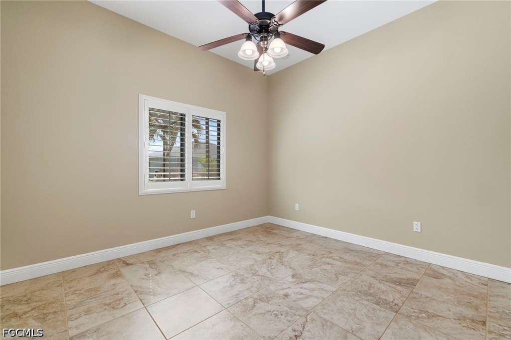 4901 Sw 27th Place - Photo 21