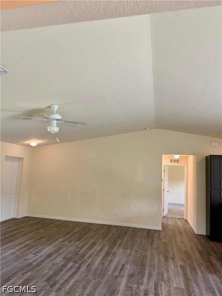 8007 Royal Court - Photo 10