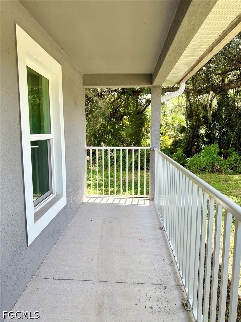 8007 Royal Court - Photo 3