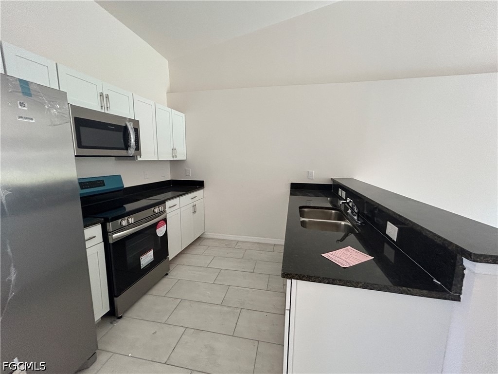 2909 Santa Barbara Boulevard - Photo 2