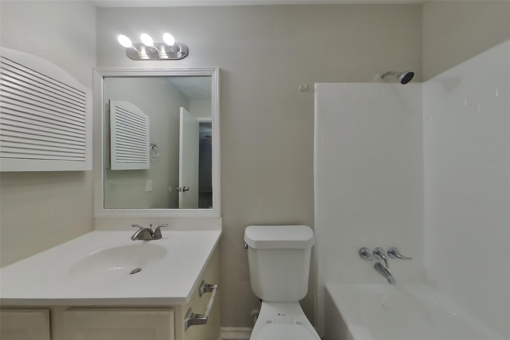 24019 Lone Elm Drive - Photo 9