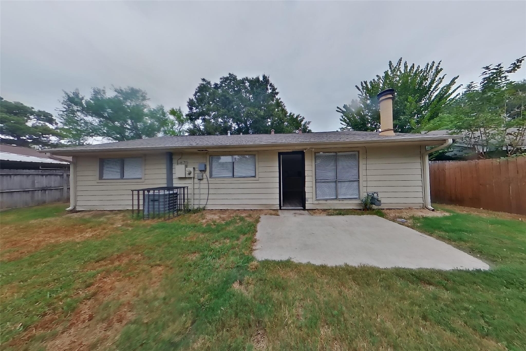 24019 Lone Elm Drive - Photo 14
