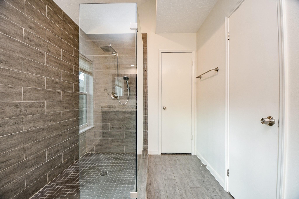 7711 Hopewell Lane - Photo 18