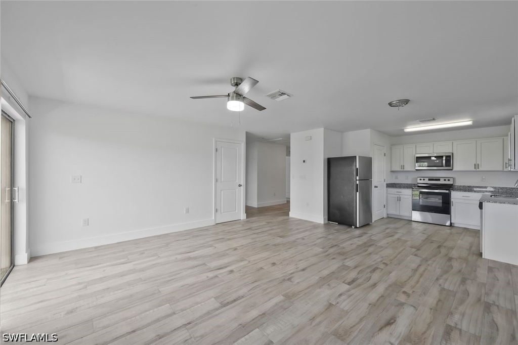 2426 Santabarbara Boulevard N - Photo 4
