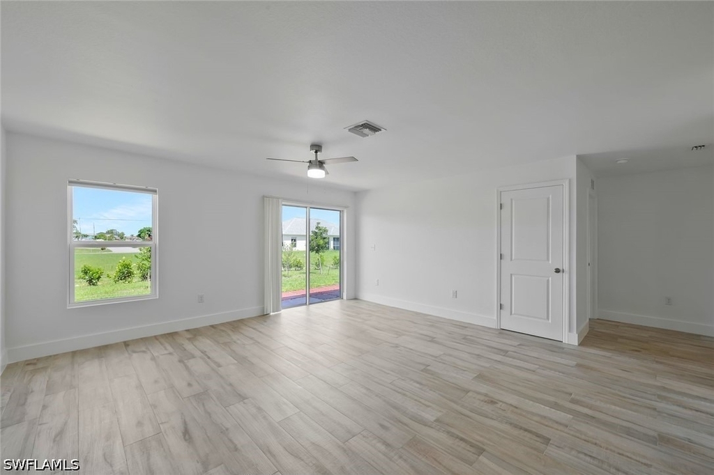 2426 Santabarbara Boulevard N - Photo 3