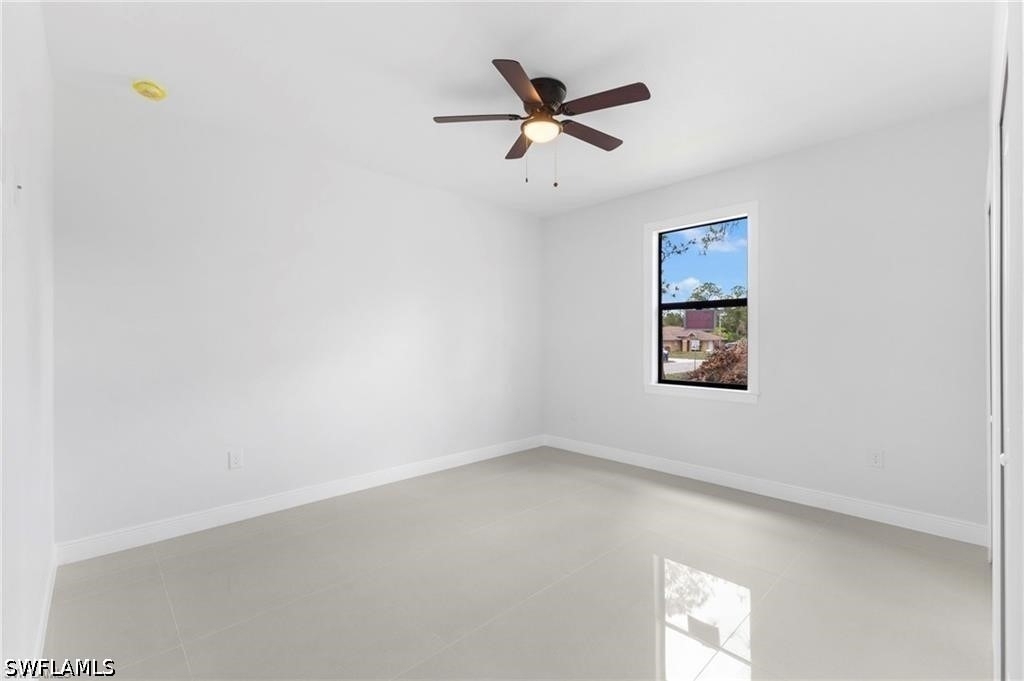 1715 W 12th Street - Photo 11