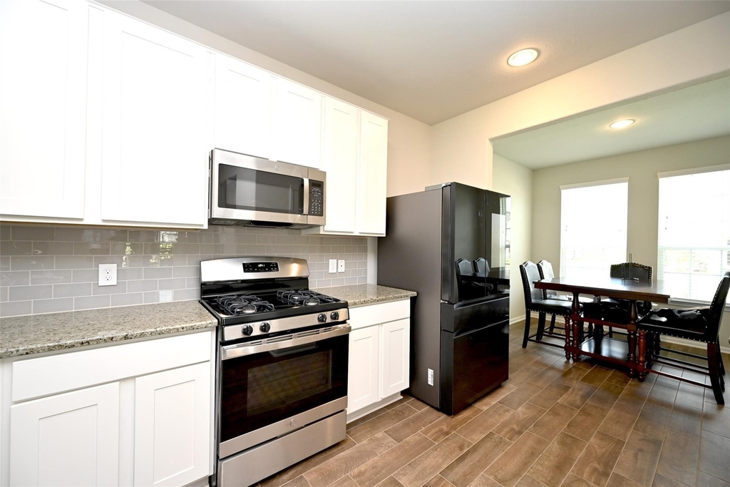 4619 Ehrlich Court - Photo 5