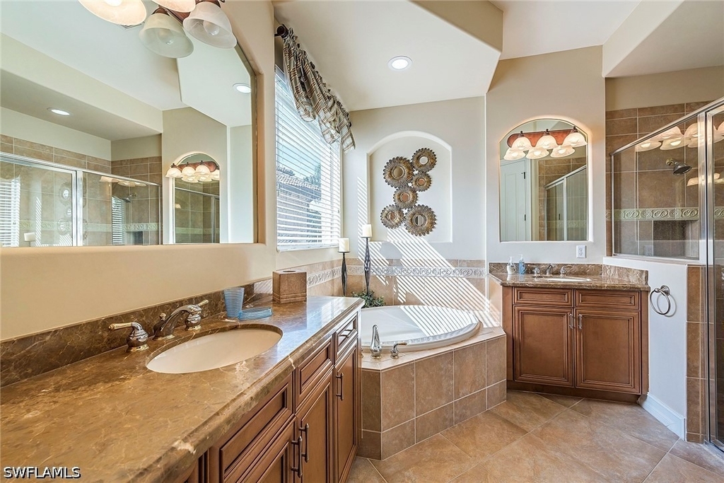 7812 Valencia Court - Photo 5