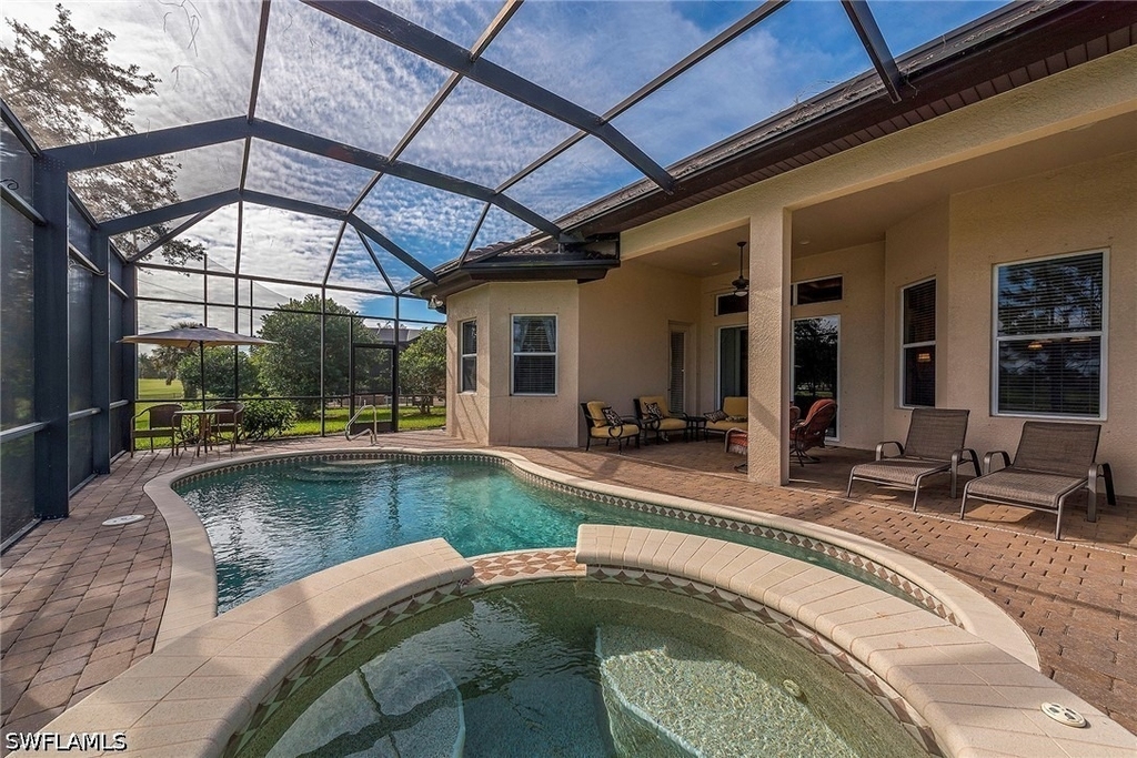 7812 Valencia Court - Photo 10
