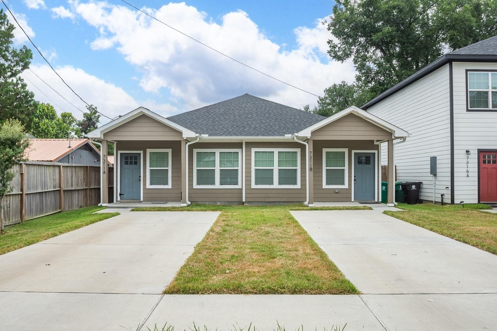 7311 Sandra Street - Photo 0