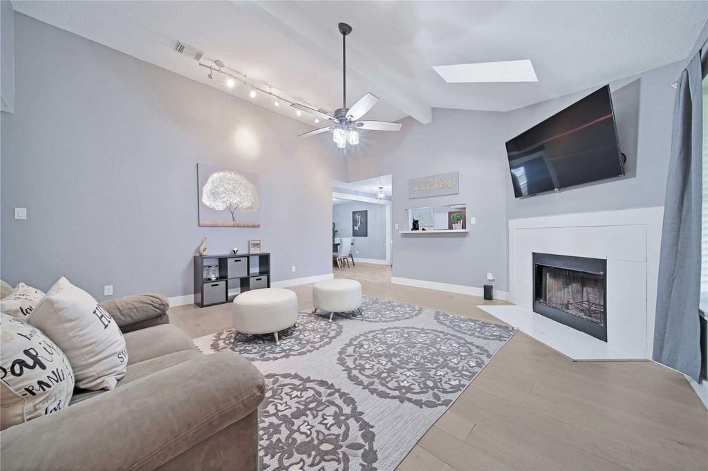 6003 Weisinger Drive - Photo 2