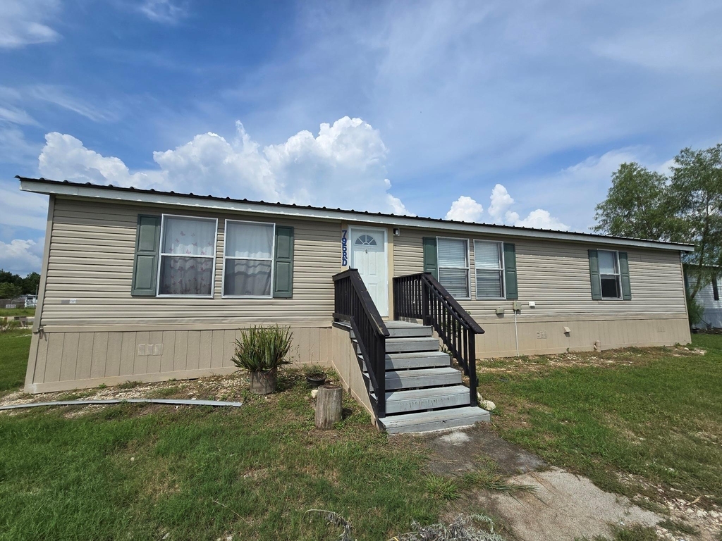 795 Road 5701 - Photo 0