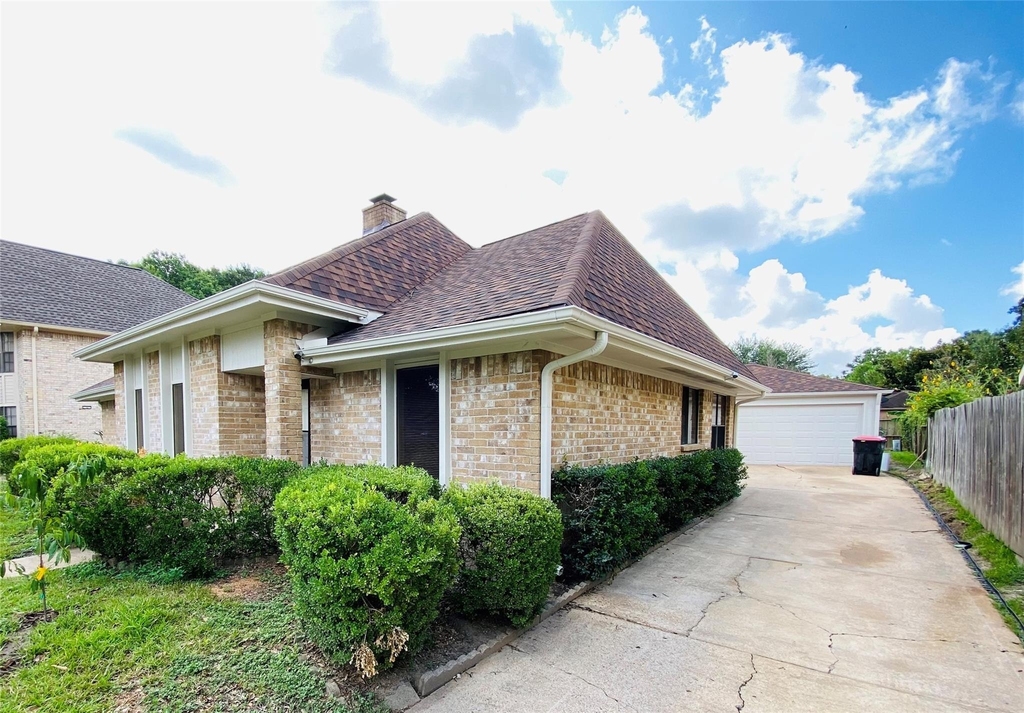 14815 Earlswood Drive - Photo 1