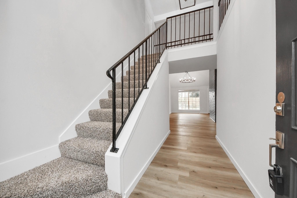 718 Land Grant Drive - Photo 4
