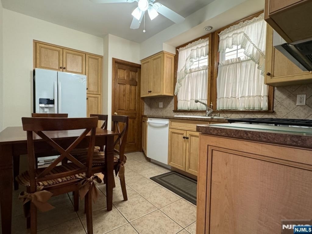 221-223 Patterson - Photo 4