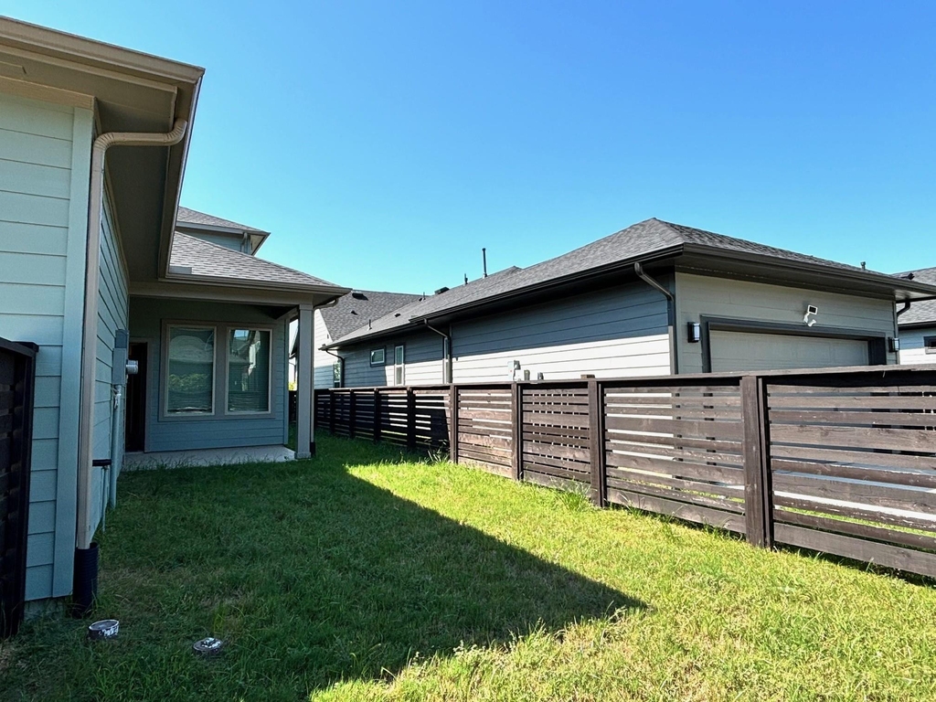 18646 Marvelous Place - Photo 24